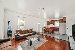 Building Photo - 72 Standish Ave