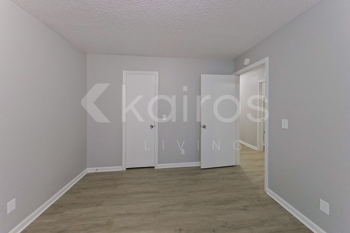 Building Photo - 2603 Putnam St