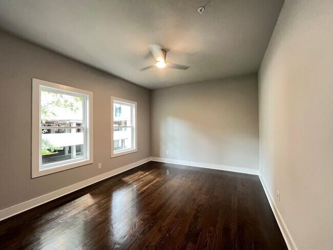 Building Photo - 1819 Huntington Hills Ln NW
