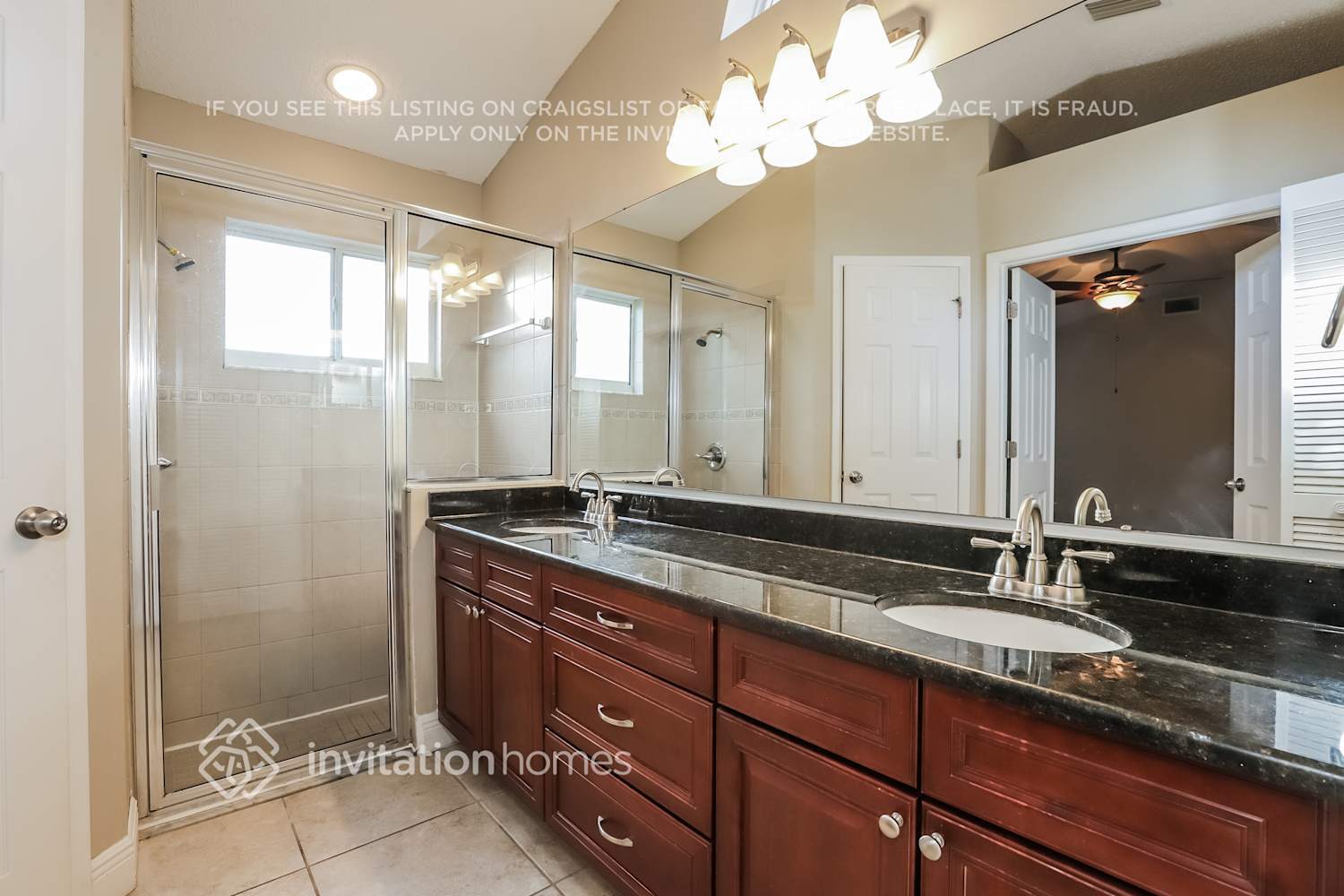 Building Photo - 10914 Kenbrook Dr