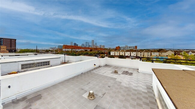 Primary Photo - 310 S Jensen Dr