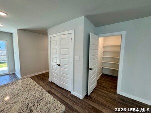 Building Photo - 2560 Solon Ln