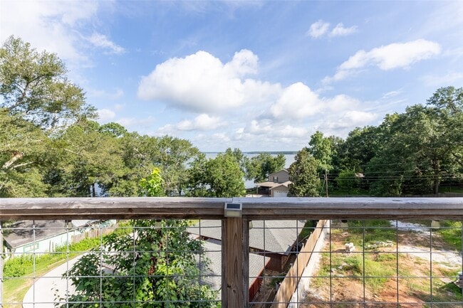 Building Photo - 14510 Henry Calfee Dr