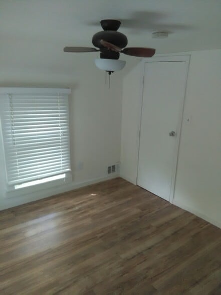 ROOM 1 - 324 Fisher Avenue