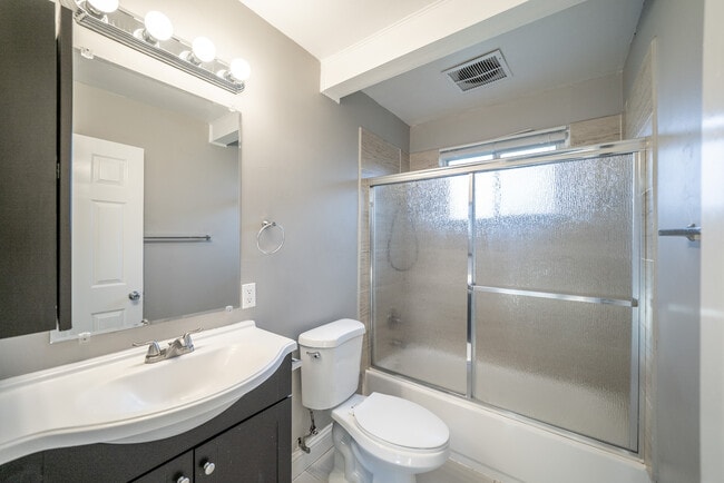 Building Photo - 24488 Edith St