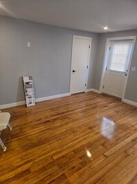 Building Photo - 47 Massasoit Ave