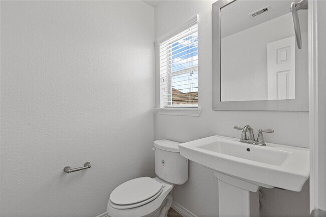 Building Photo - 1507 Peyton Oaks Pl