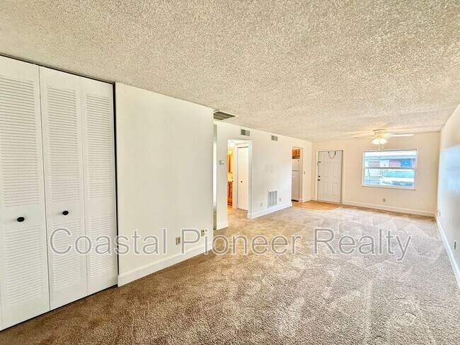 Building Photo - 24862 US-19