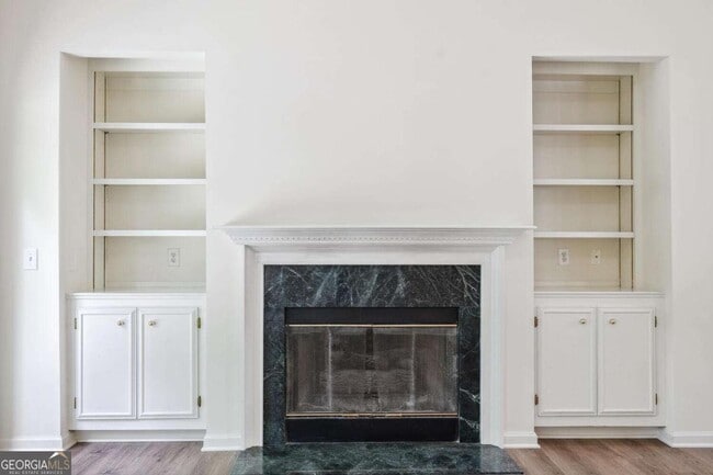 Building Photo - 1118 Sadlers Close