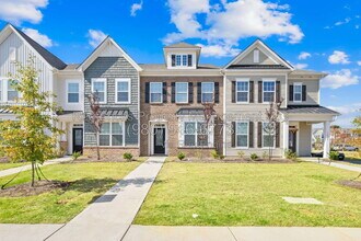 Building Photo - 13932 Castle Nook Dr