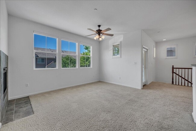 Building Photo - Upgraded 2BD/2BA Condo Near Empire Ranch G...