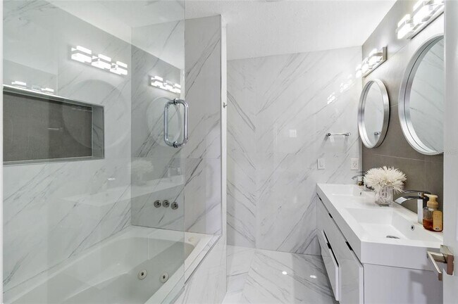 Building Photo - 1966 Sandra Dr