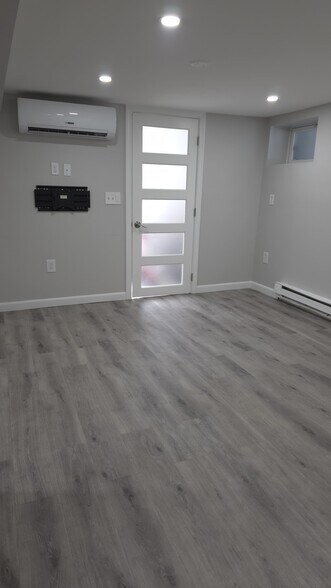 Building Photo - 266 Mountain Ave