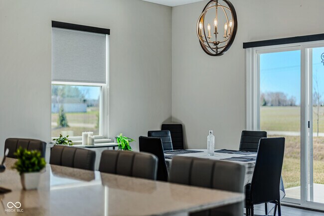 Building Photo - 144 Bluestem Ln