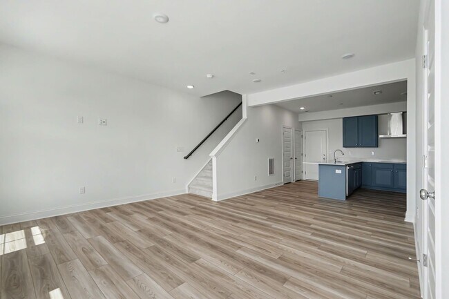 Building Photo - 705 Grove Edge Ln