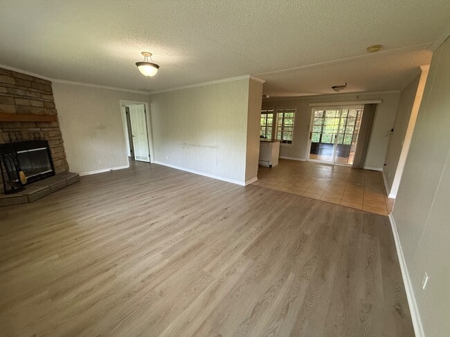 Building Photo - 3944 Alley Valley Rd
