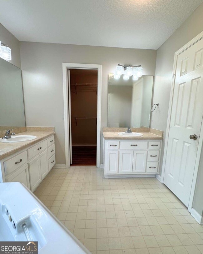 Building Photo - 104 Sugar Maple Way