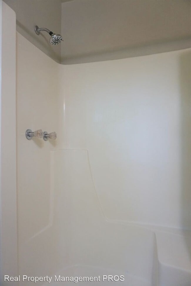 Building Photo - 4 br, 3 bath House - 2518 Linwood Lane