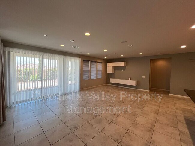 Building Photo - 74374 Xavier Ct