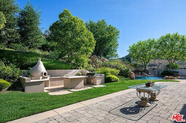 Building Photo - 4130 Prado De Los Caballos