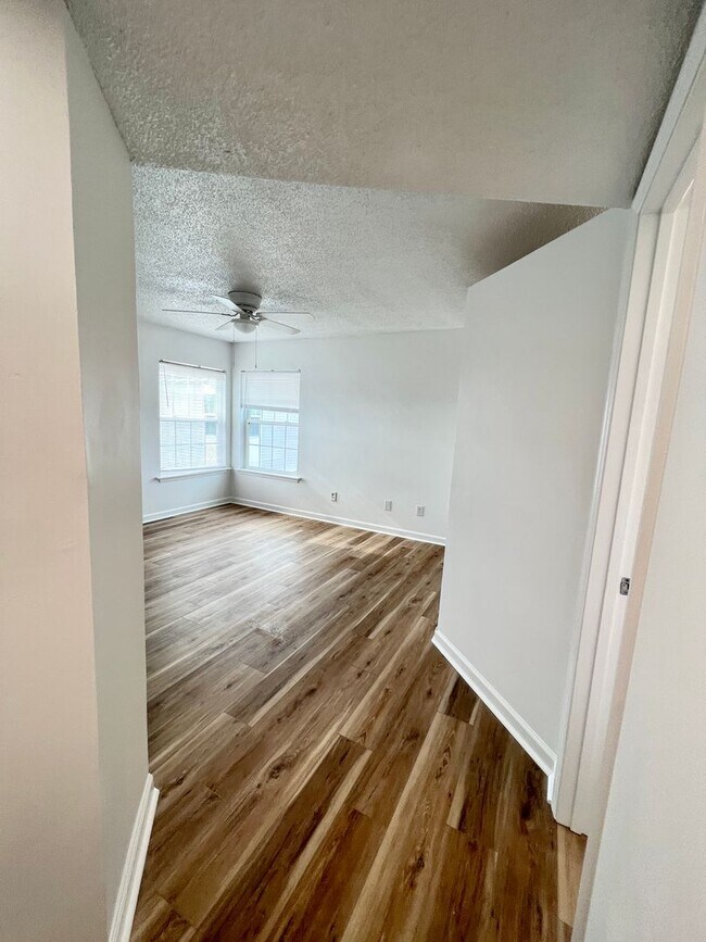 Building Photo - 8791 Chandler Dr