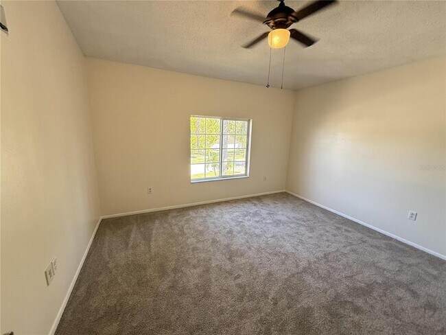 Building Photo - 12653 Longcrest Dr