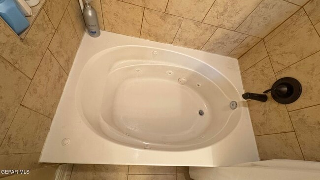 Building Photo - 7381 Black Mesa Dr