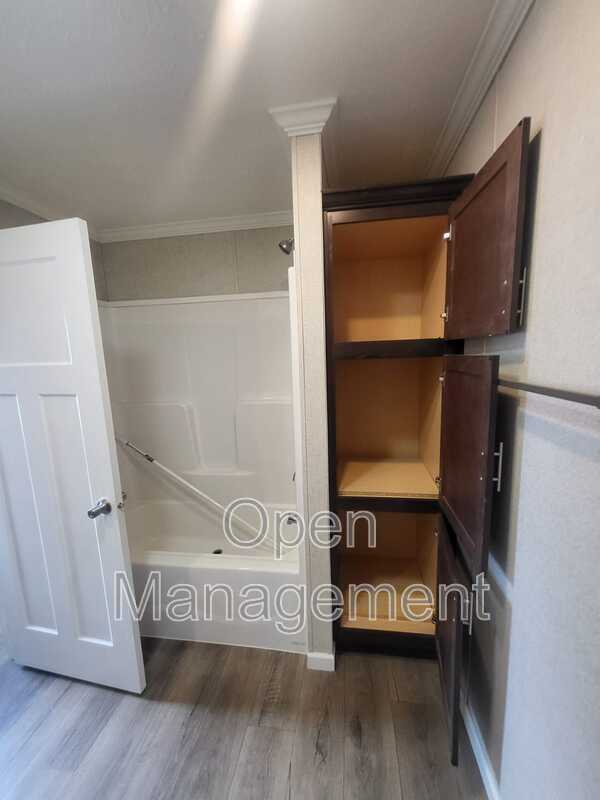 Building Photo - 3416 Kramers Ln