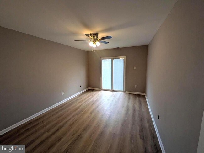 Building Photo - 8034 Craig St