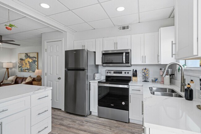 Building Photo - 334 Bluefish Dr