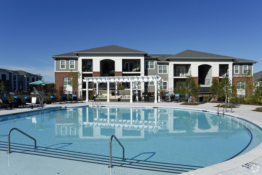 Primary Photo - Park Place Apartments
