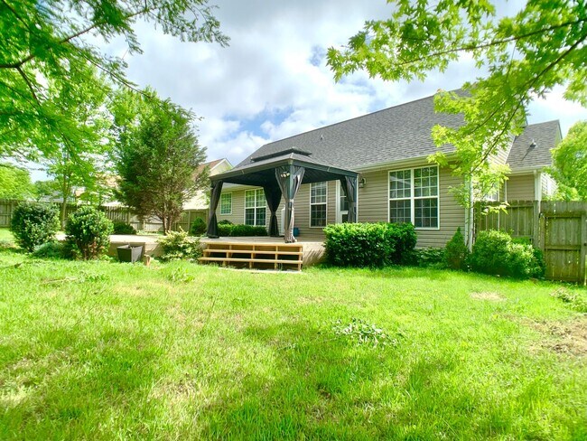 Building Photo - 4069 Challis Dr