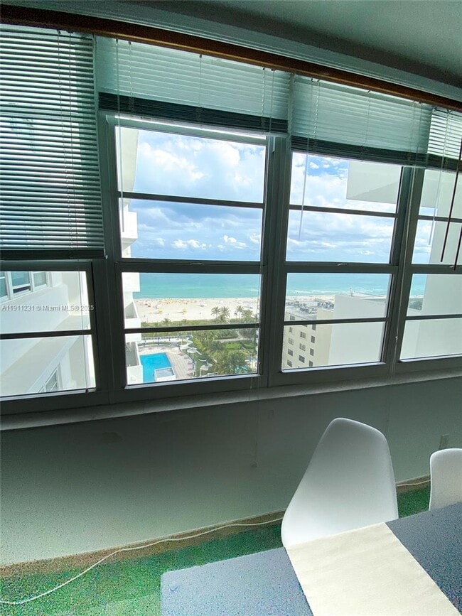 Building Photo - 100 Lincoln Rd