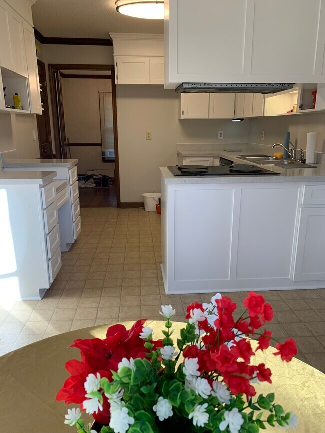 Building Photo - 7504 Milestone Ct