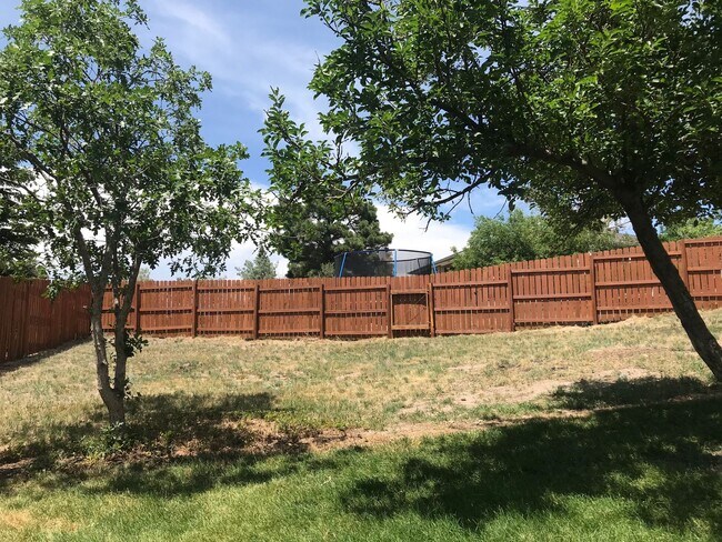 Building Photo - 5292 Cracker Barrel Cir
