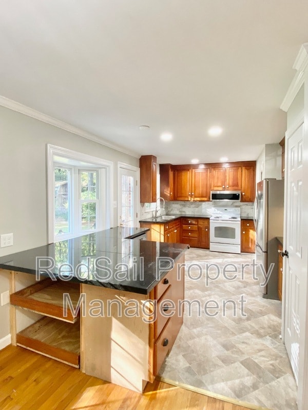 Building Photo - 801 Wormley Creek Dr