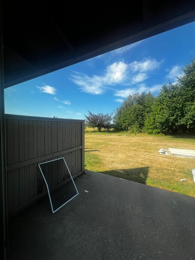 Building Photo - 507 Forest Cir