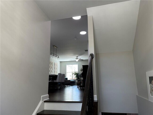 Building Photo - 4253 Tacoma Trce