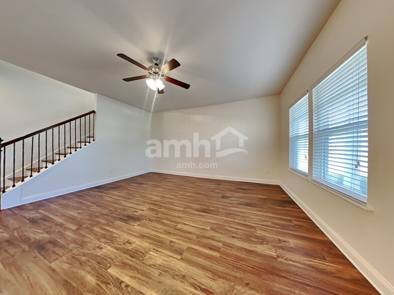 Building Photo - 659 Welcome Home Dr