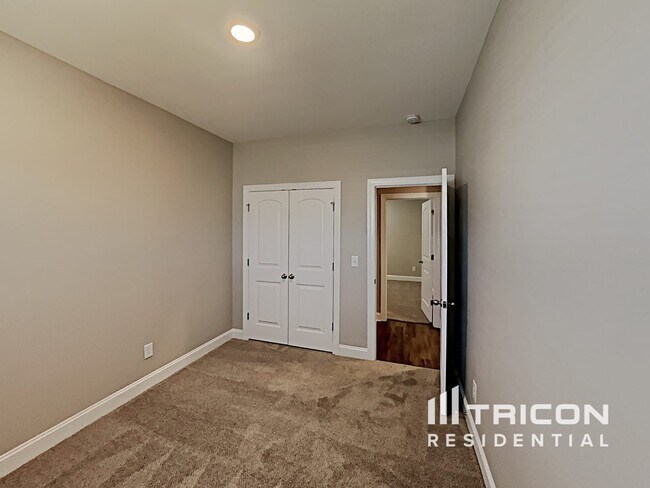 Building Photo - 505 Legacy Dr