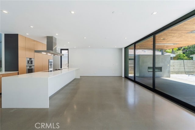 Building Photo - 762 Rosecrans Ave