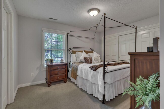 Building Photo - 7097 Pleasant Colony Cir