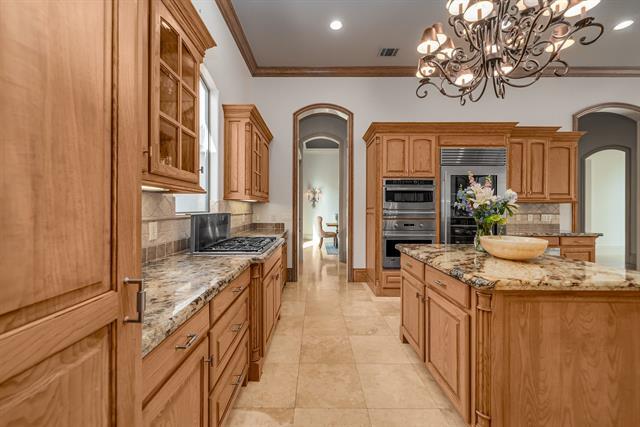 Building Photo - 6049 Arrowhead Dr