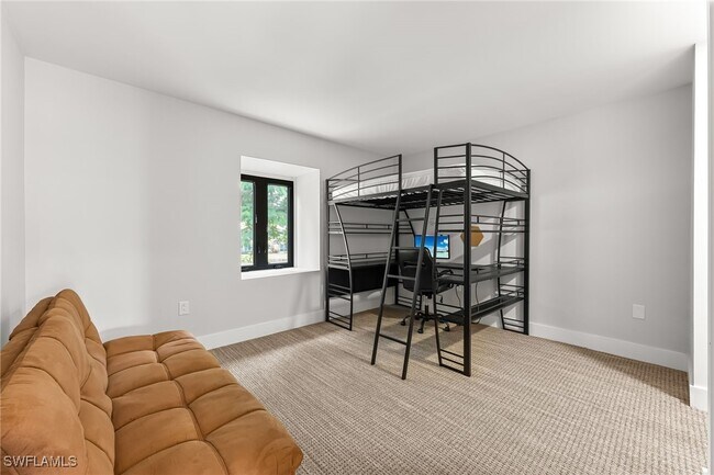 Building Photo - 1890 Bald Eagle Dr