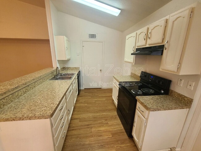 Building Photo - 4633 Carr St