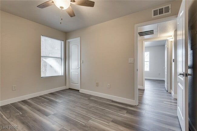 Building Photo - 5055 W Hacienda Ave