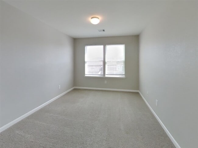 Building Photo - 5342 Castle Discordia St