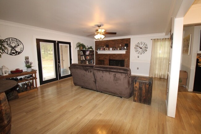Building Photo - 2107 Tanglewood Rd