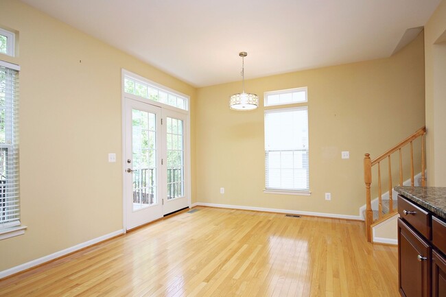 Building Photo - Cherry Hill Townhouse, Short Drive From UV...