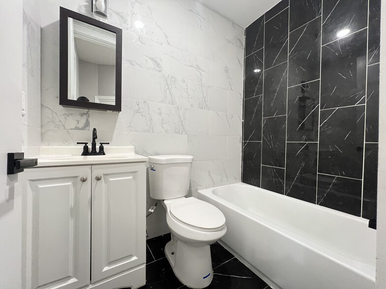 Building Photo - 324 Old Bergen Rd